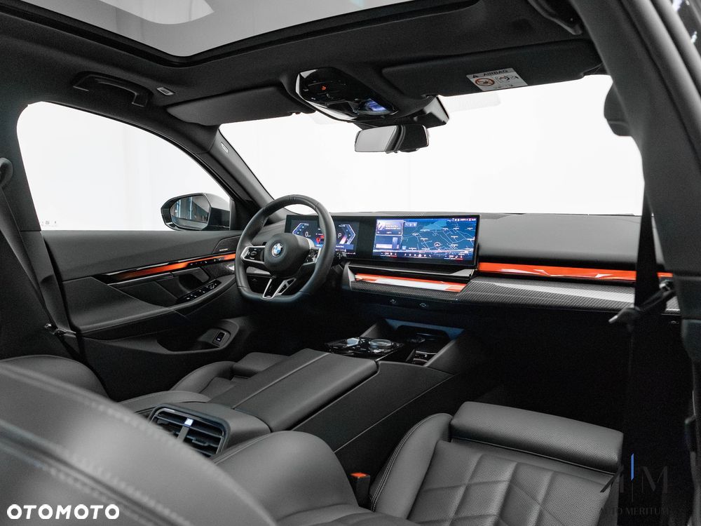 BMW Seria 5 520d xDrive - 13