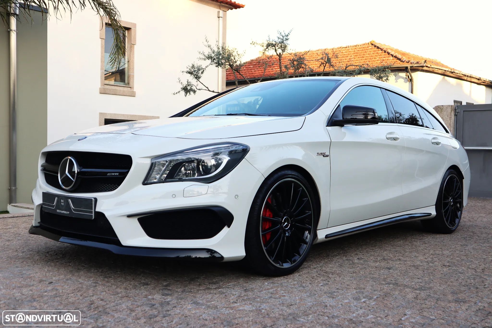 Mercedes-Benz CLA 45 AMG Shooting Brake 4Matic 7G-DCT - 1