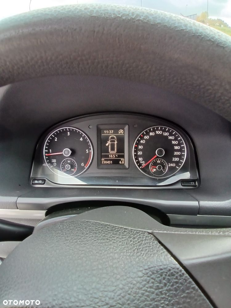 Volkswagen Touran - 9