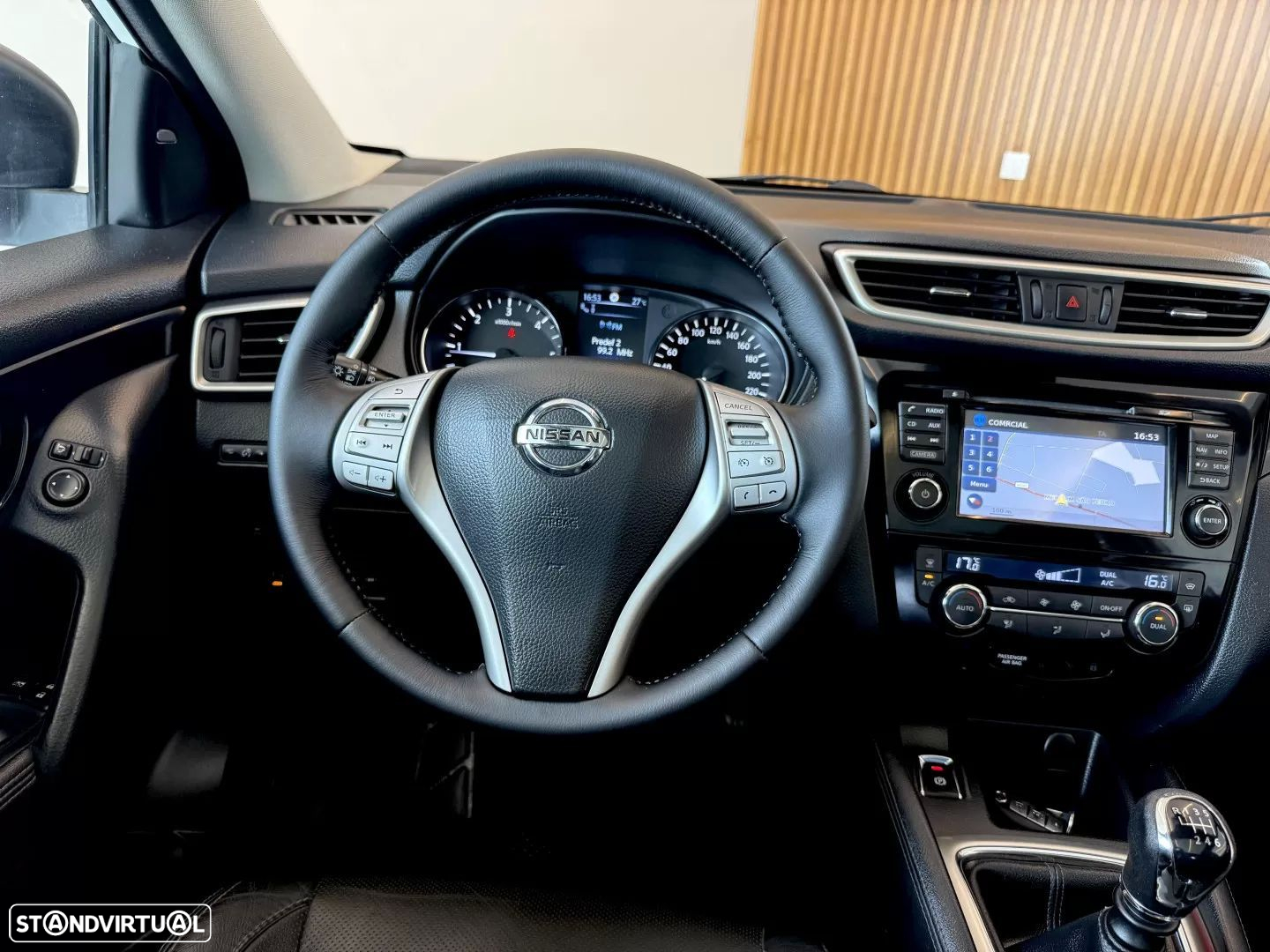 Nissan Qashqai 1.5 dCi Tekna Premium 18 360 - 56