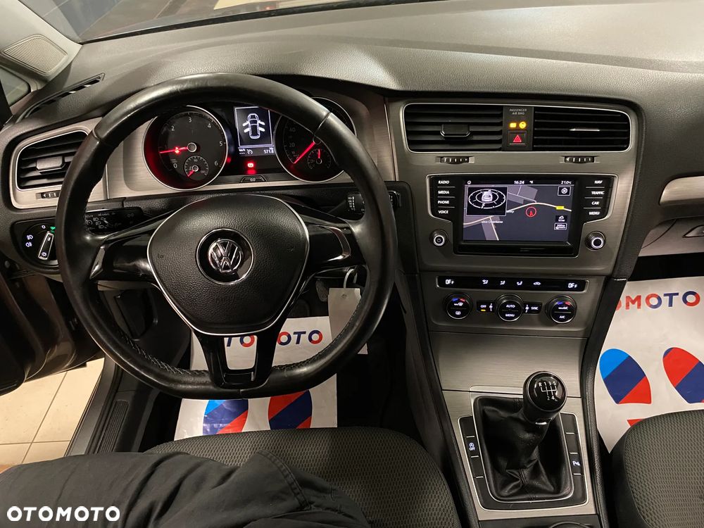 Volkswagen Golf VII 1.6 TDI BMT Highline - 16