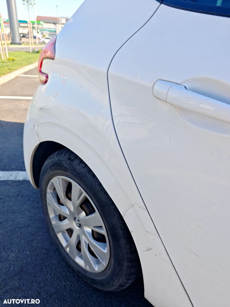 Peugeot 208 1.2 L PureTech Active - 10