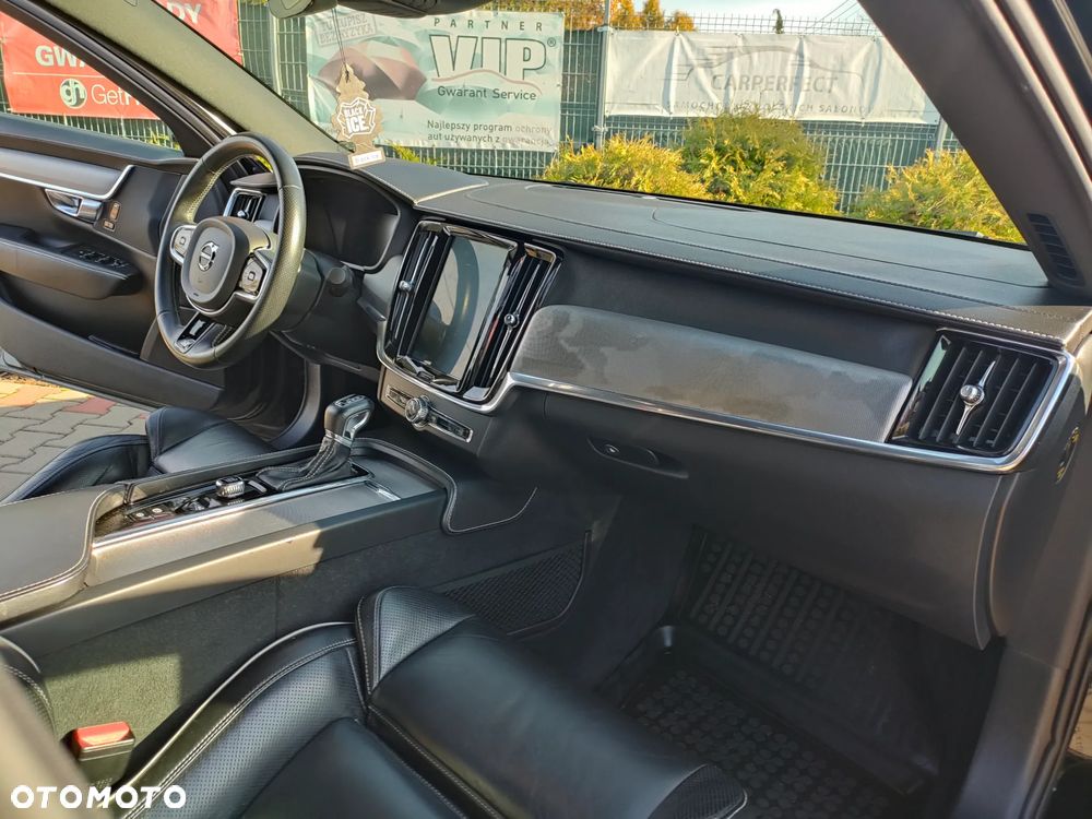 Volvo S90 D3 R-Design - 27