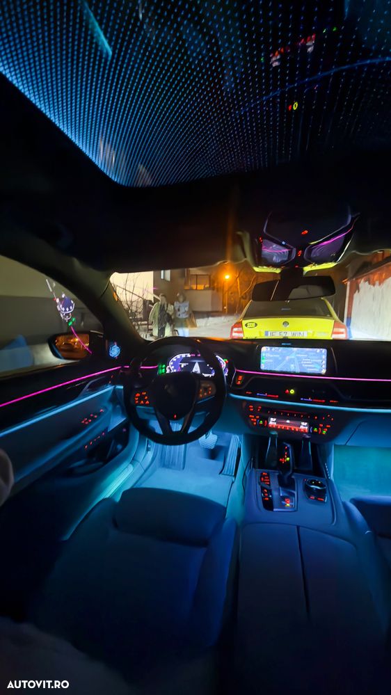 BMW Seria 7 740Li - 27