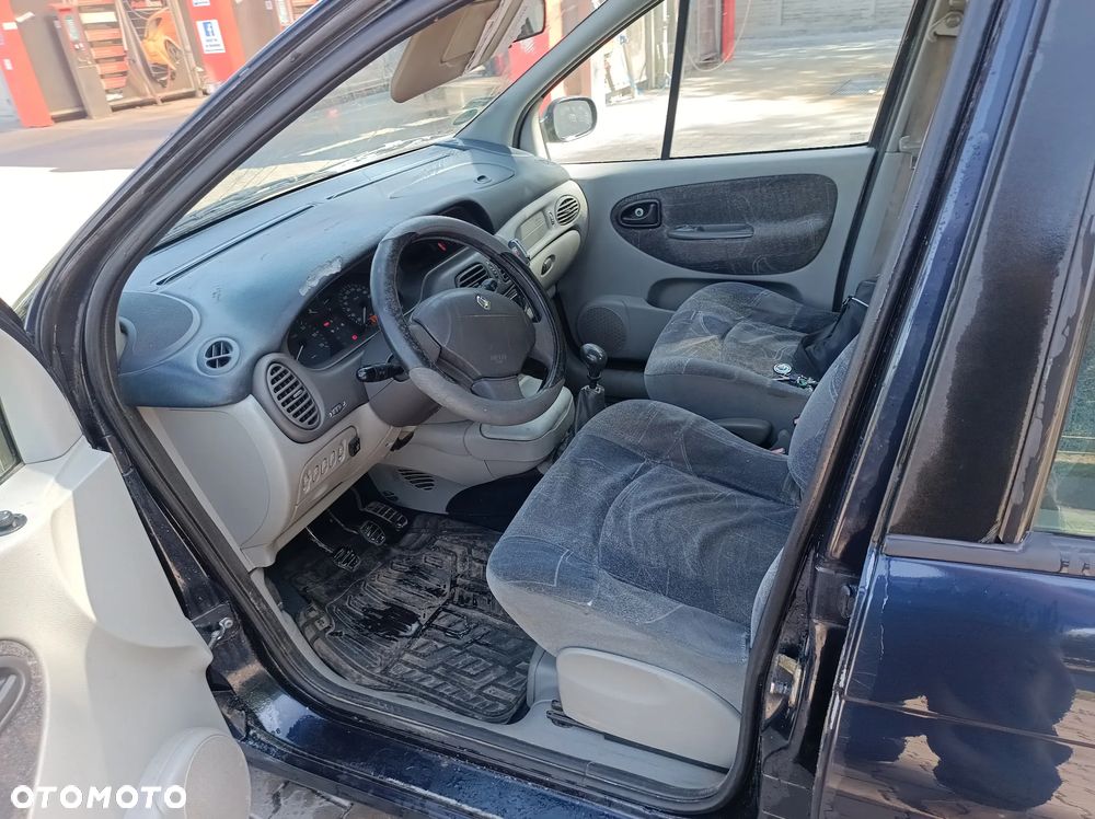 Renault Scenic 1.6 16V EXpression - 6