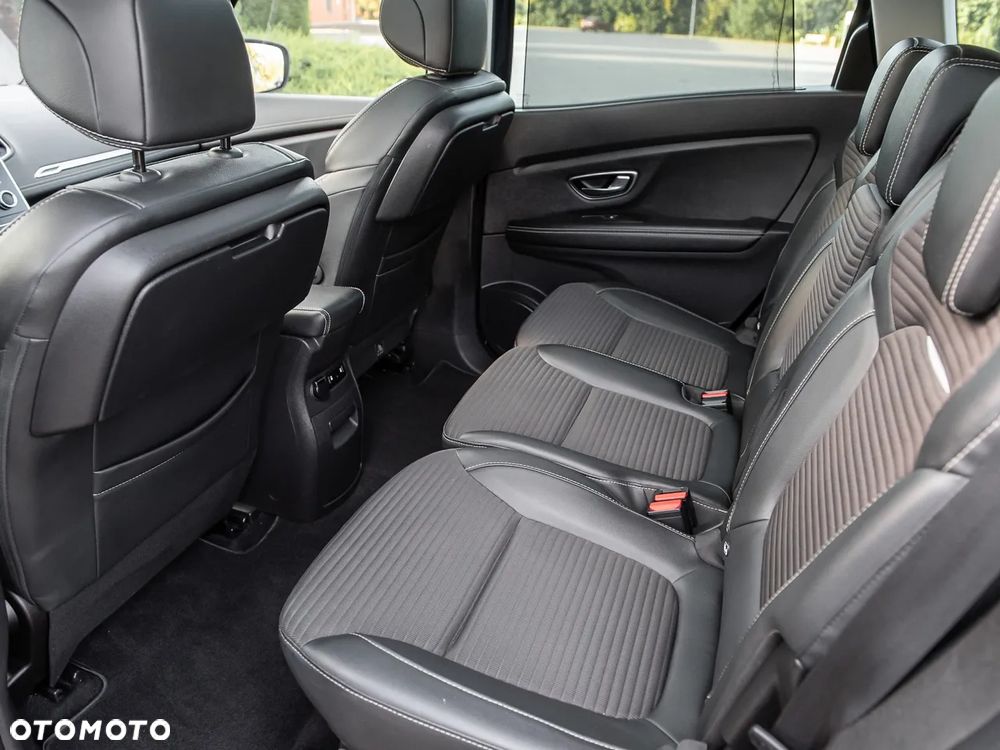 Renault Grand Scenic - 25