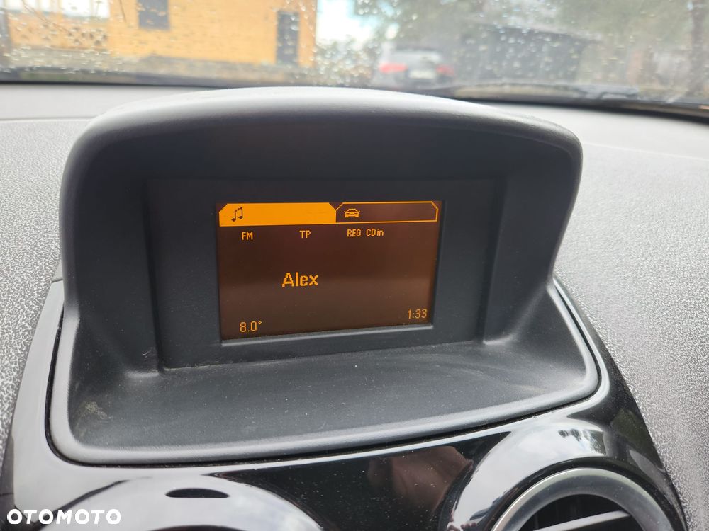 Opel Corsa 1.2 16V Enjoy - 8