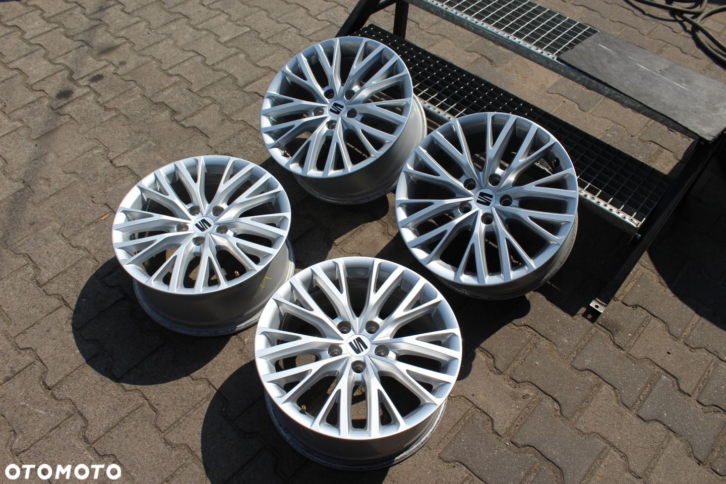 ORYG SEAT LEON IV 5FA 17cali 5x112 ET46 7,5J - 6