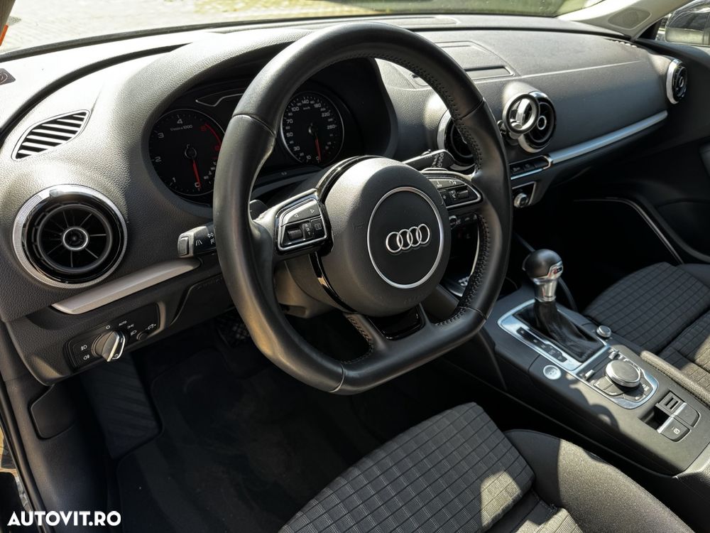 Audi A3 2.0 TDI S tronic Ambition - 3