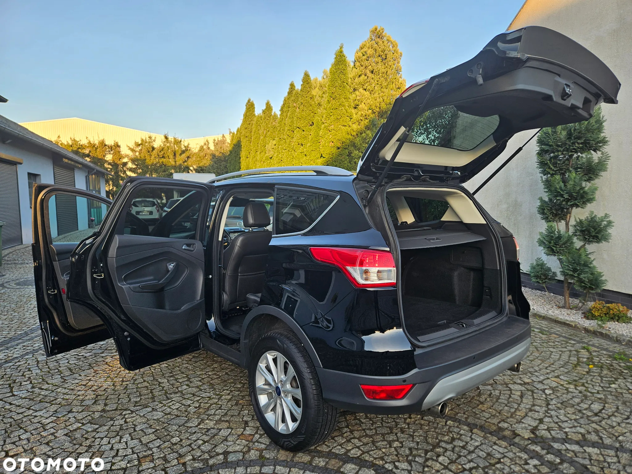 Ford Kuga 2.0 TDCi 2x4 Titanium - 33