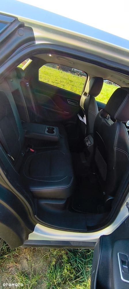 Jaguar F-Pace 2.0 i4D RWD Pure - 31