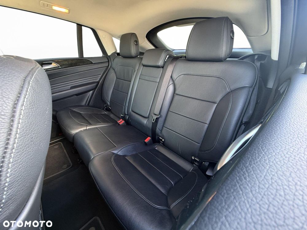 Mercedes-Benz GLE - 33