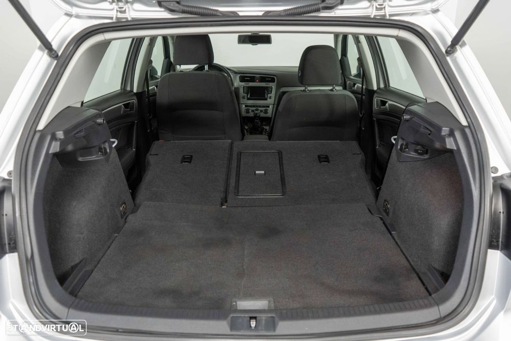 VW Golf 1.6 TDi Confortline - 14