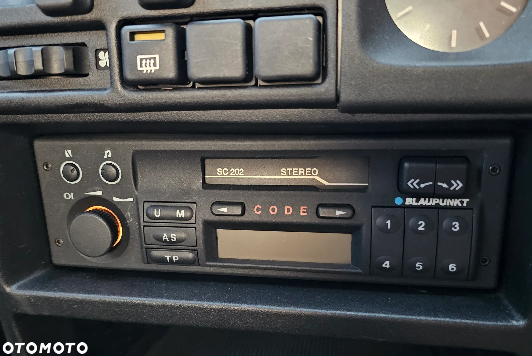 Opel Vectra 2.0 GL - 16