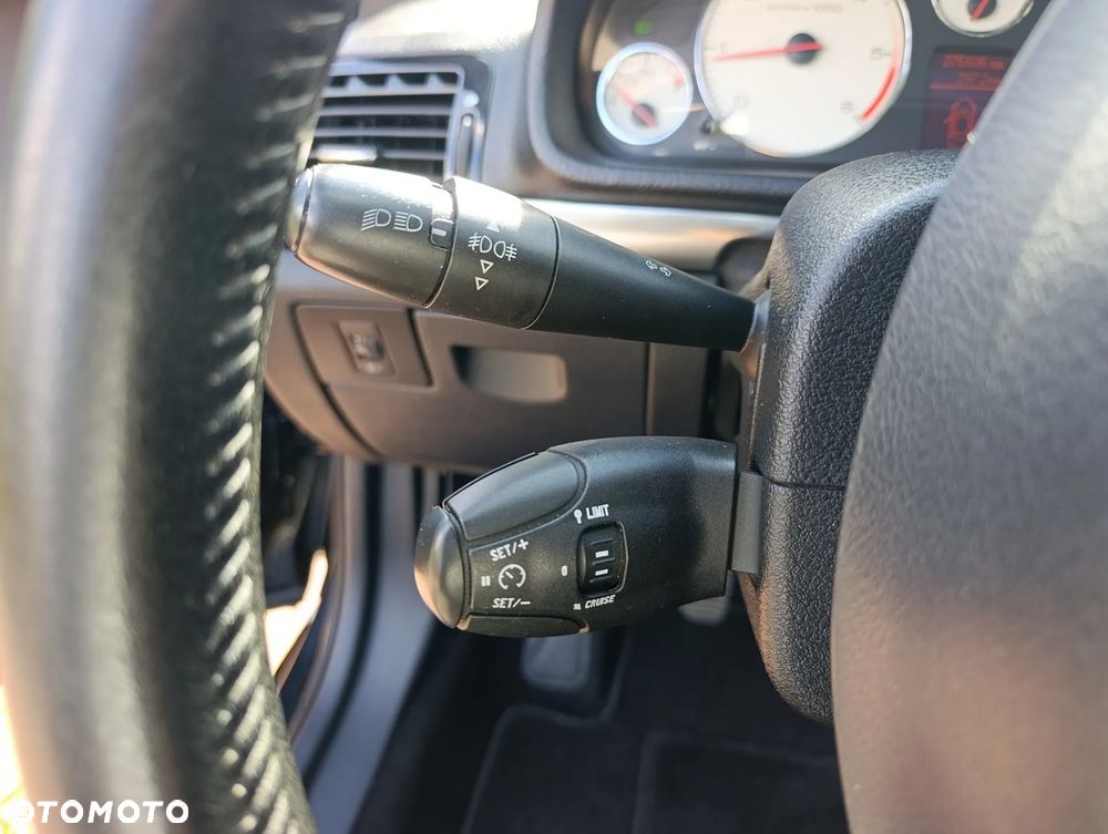 Peugeot 407 - 26