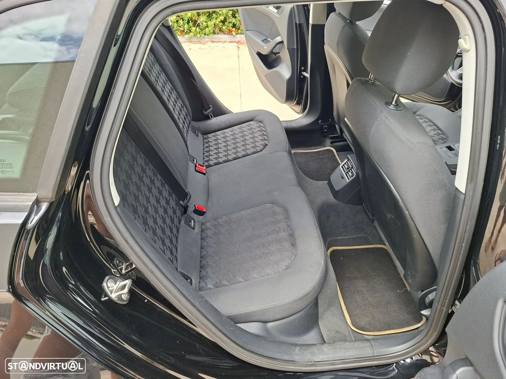 Audi A3 Sportback - 11