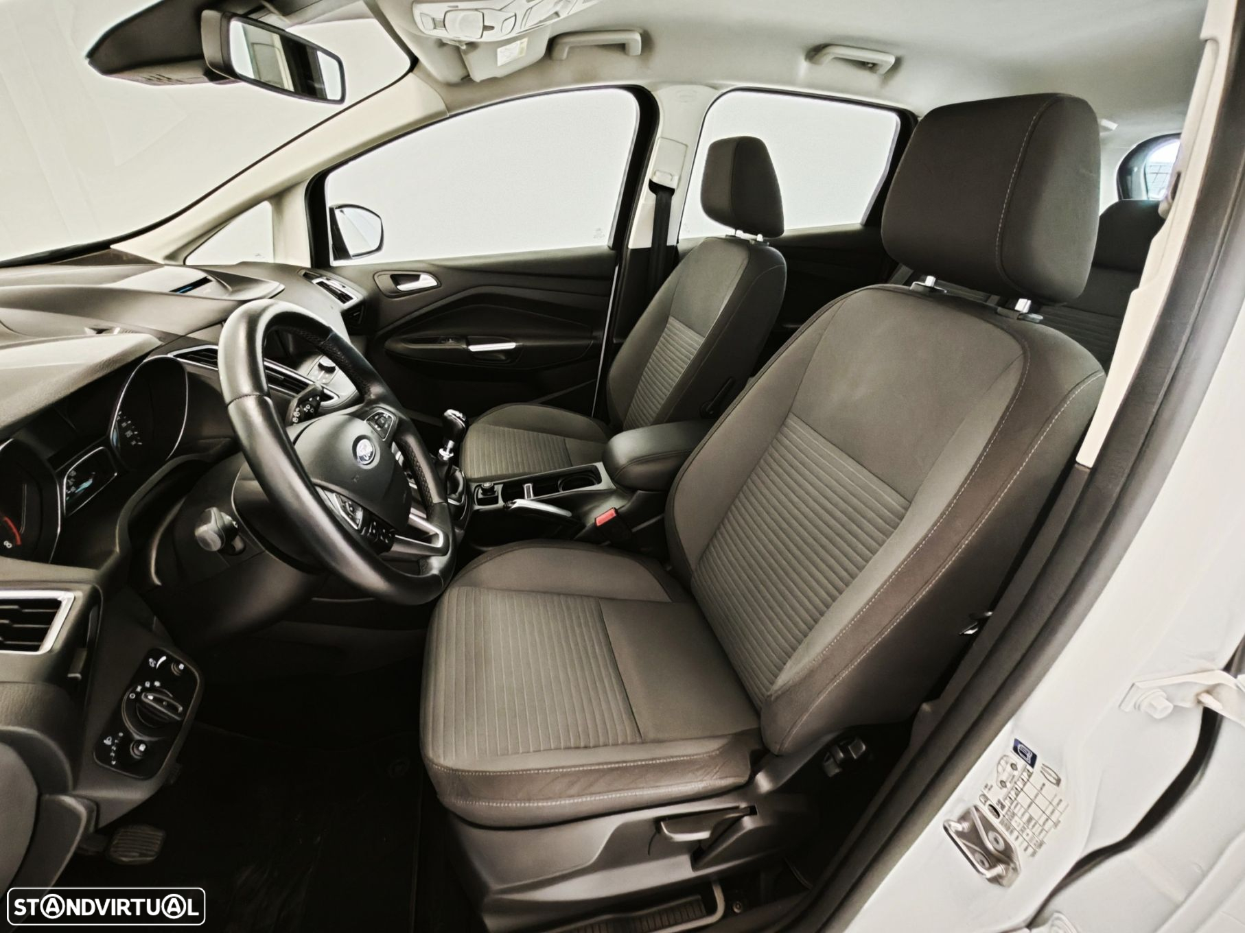 Ford C-Max 1.0 Ecoboost S&S Titanium - 27