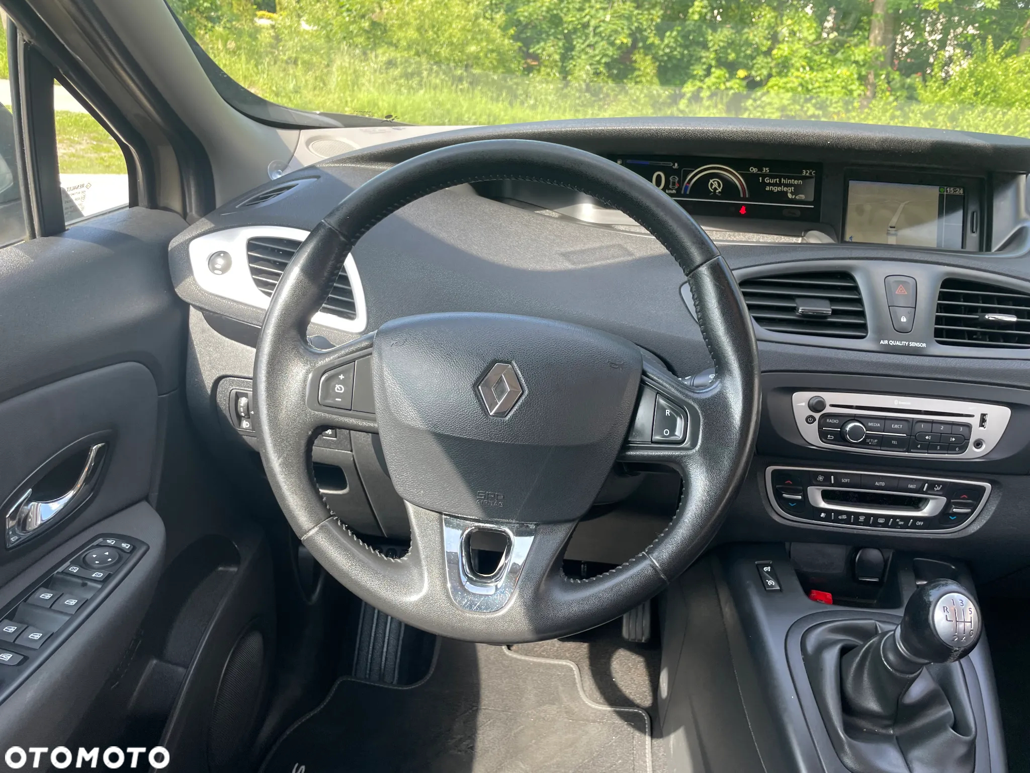 Renault Scenic ENERGY TCe 130 BOSE EDITION - 23