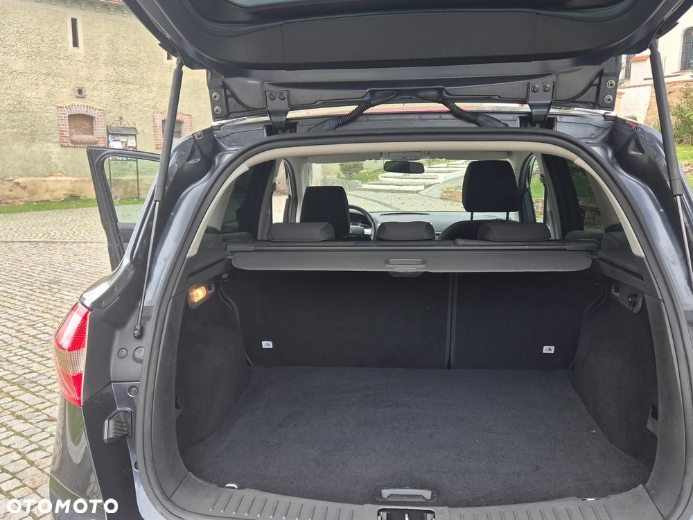 Ford Kuga 2.0 TDCi 2x4 Trend - 12