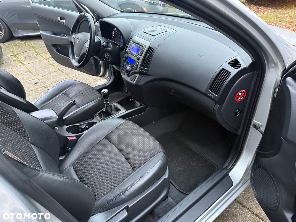 Hyundai i30 i30cw 1.6 CRDi Classic - 9