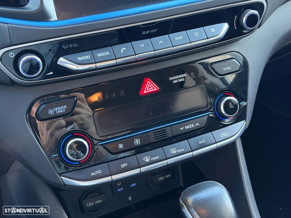 Hyundai Ioniq 1.6 GDI HEV Hybrid Tech - 37
