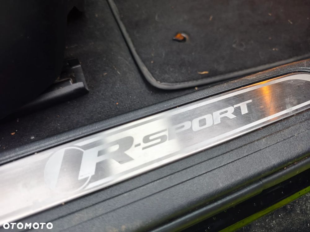 Jaguar XE 2.0 D AWD R-Sport - 9