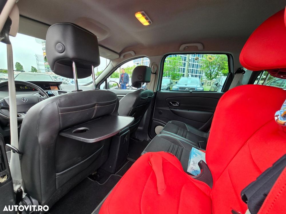 Renault Grand Scenic - 24