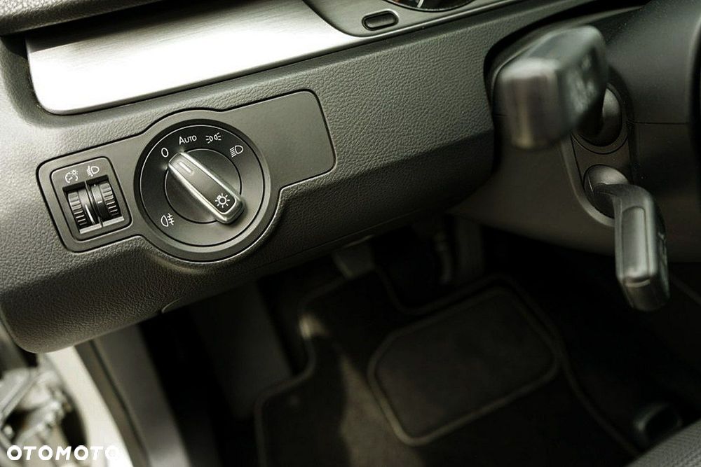 Volkswagen Passat - 22