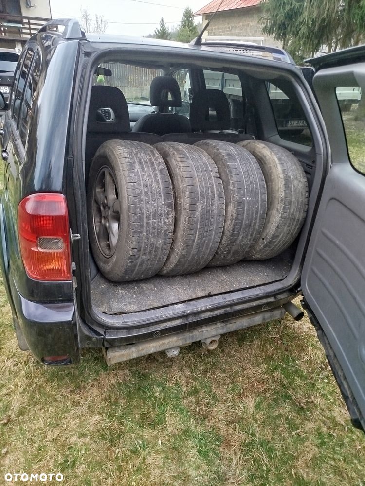 Toyota RAV4 - 8