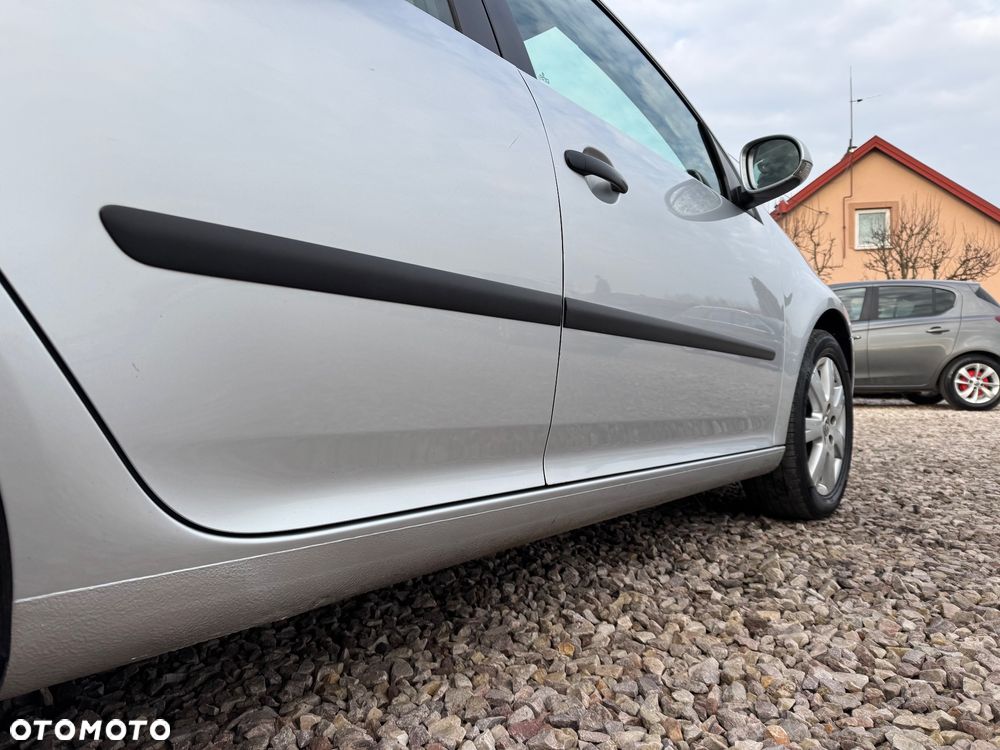 Volkswagen Golf 1.6 Tour - 11