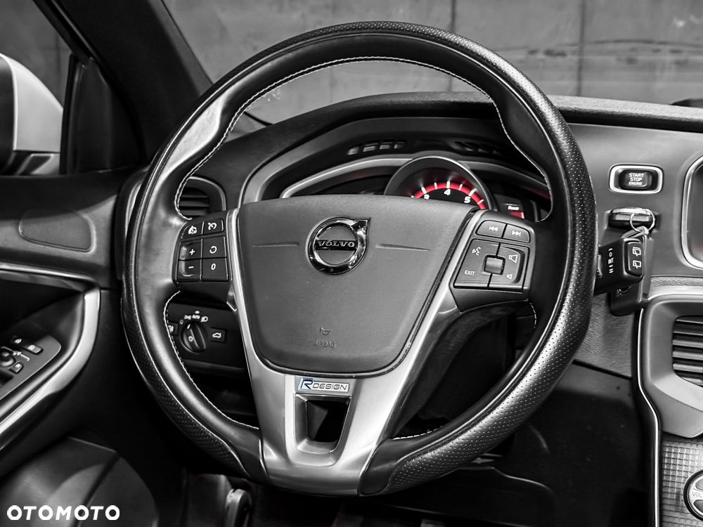 Volvo V40 T2 RDesign - 14