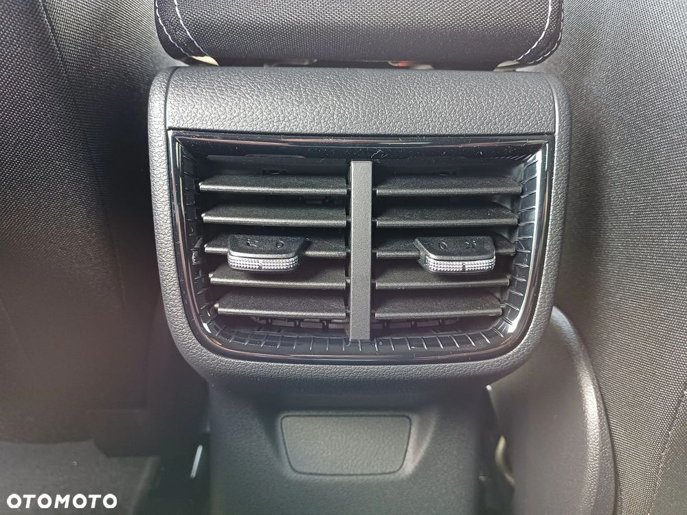 Skoda Fabia 1.5 TSI Monte Carlo DSG - 29
