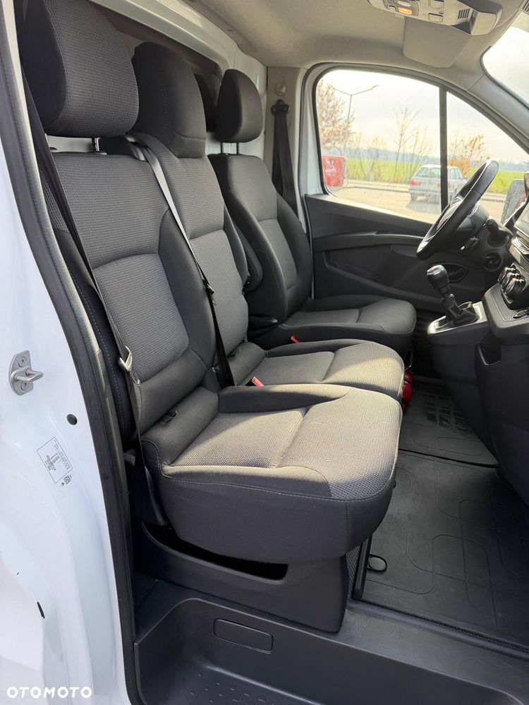 Renault Trafic - 15