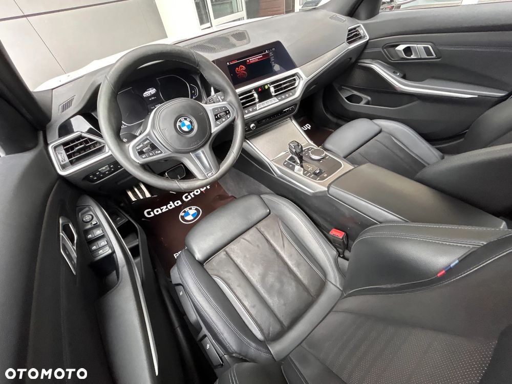 BMW Seria 3 318d MHEV M Sport - 23