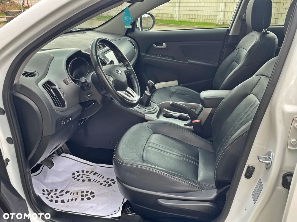 Kia Sportage 1.7 CRDI 2WD ISG Dream-Team Edition - 3