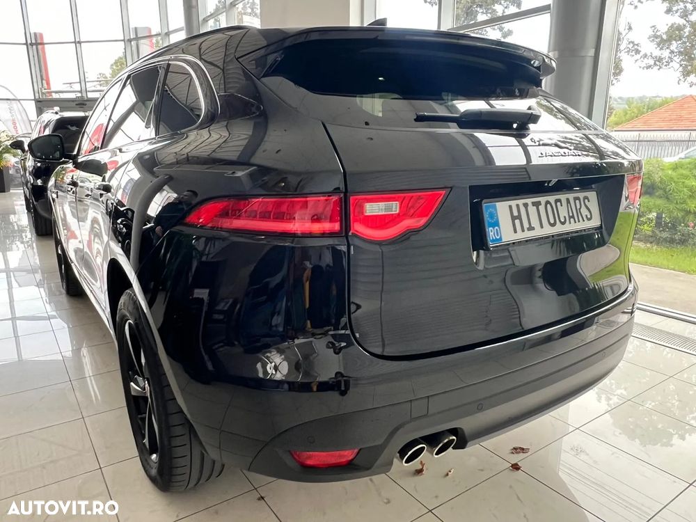 Jaguar F-Pace - 4