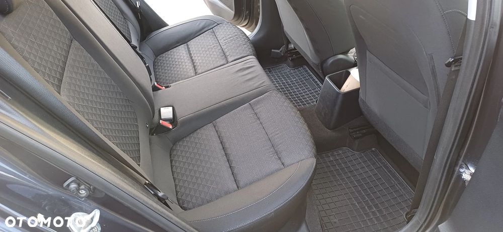 Kia Rio 1.2 M - 13