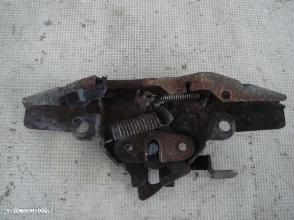 Fecho Do Capot Toyota Avensis (_T25_) - 2