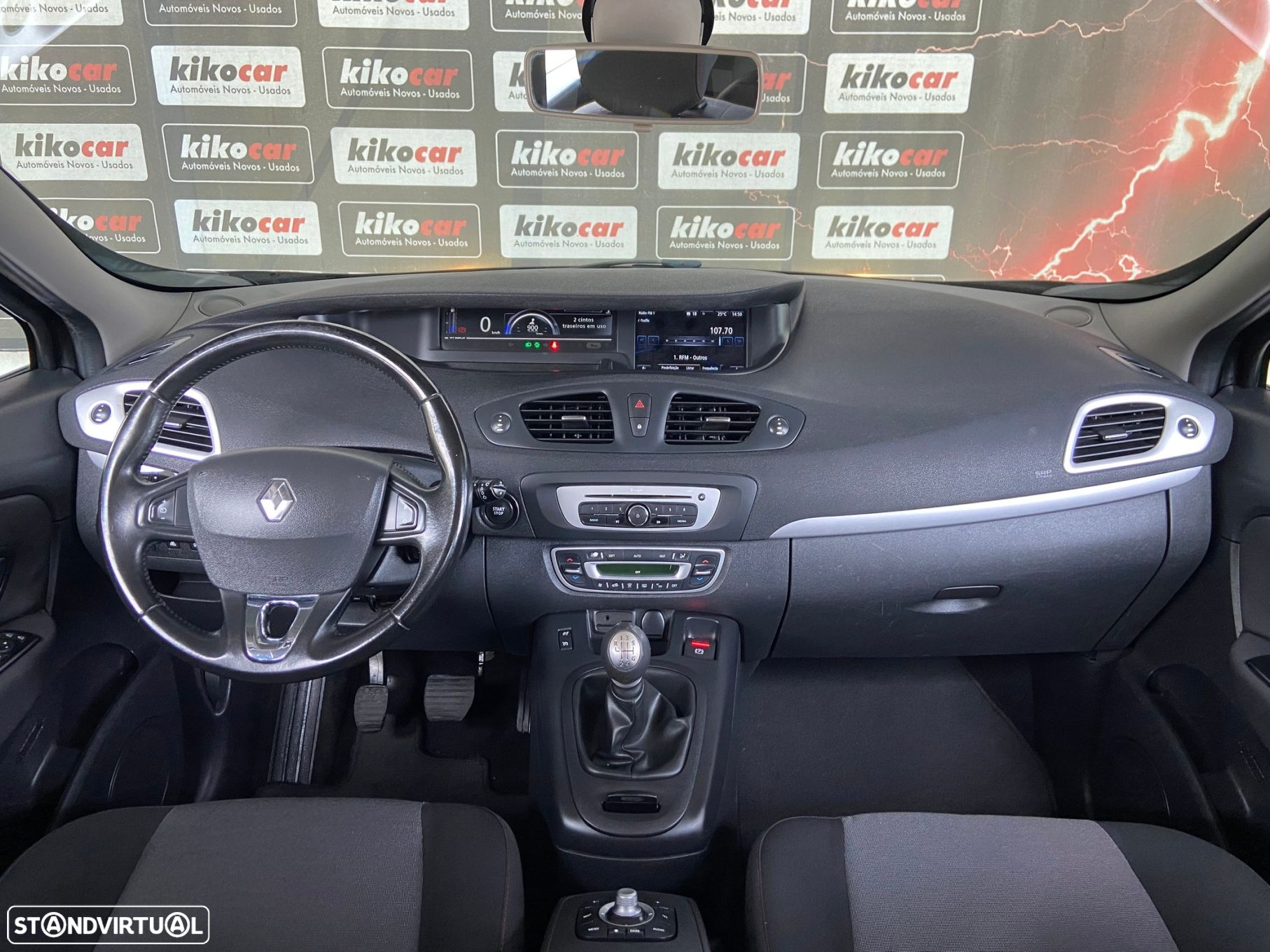 Renault Scénic ENERGY dCi 110 INTENS - 17