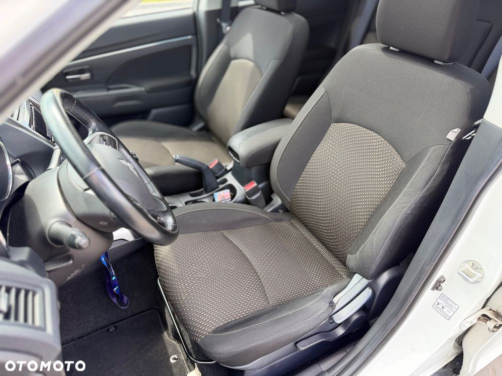 Mitsubishi ASX 1.6 Intense - 17