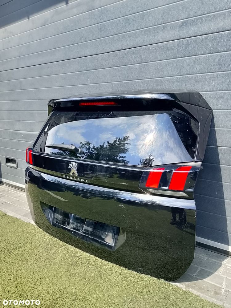 Klapa bagażnika Peugeot 5008 - 3