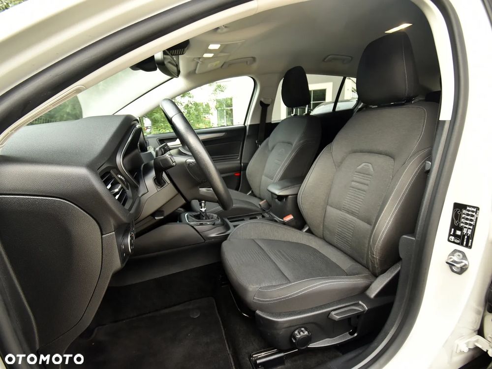 Ford Focus - 26