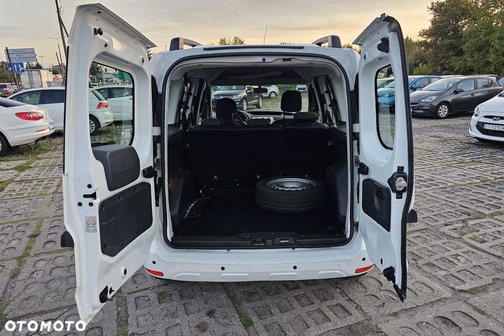 Dacia Dokker TCe 115 Celebration - 10