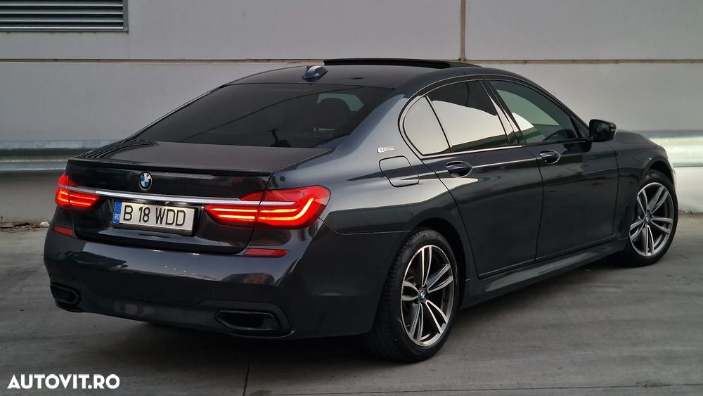 BMW Seria 7 740e iPerformance - 7