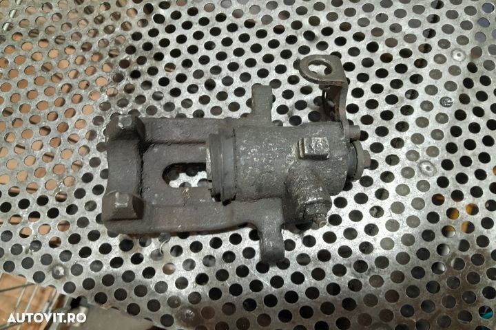 Etrier spate stanga Peugeot 407 1 [2004 - 2010] Sedan 2.0 HDi MT (136 - 3