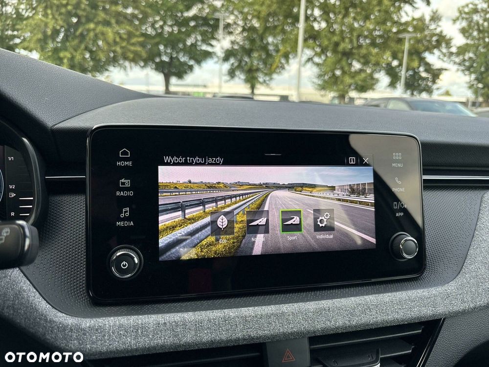 Skoda Kamiq 1.5 TSI Selection DSG - 27