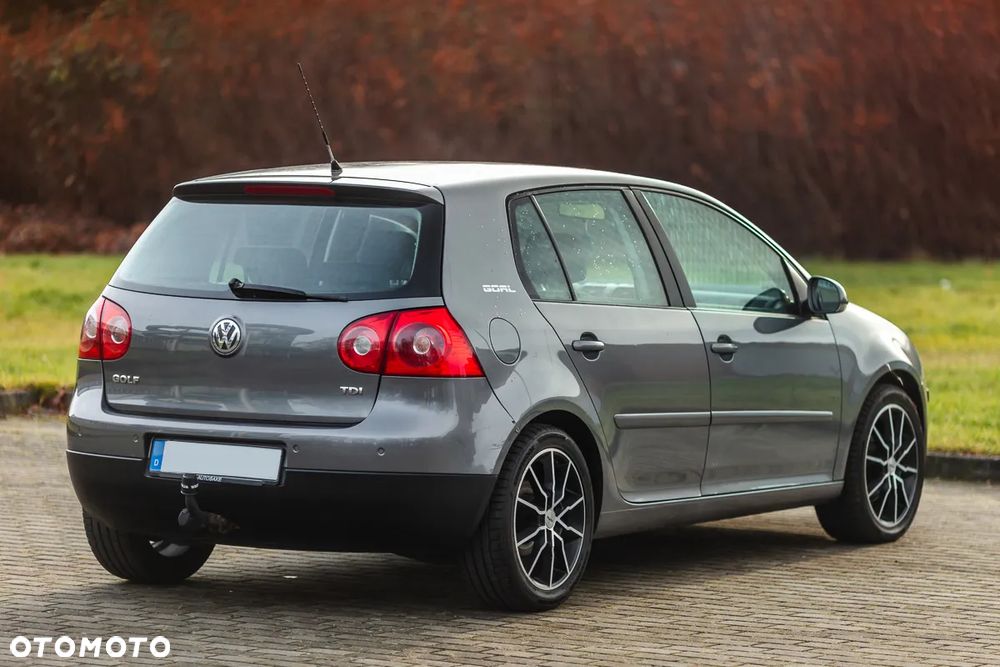 Volkswagen Golf 1.9 TDI Goal - 12
