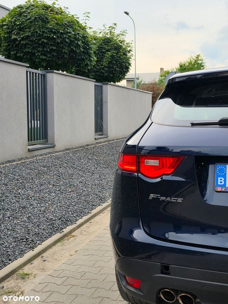 Jaguar F-Pace 20d Prestige - 13