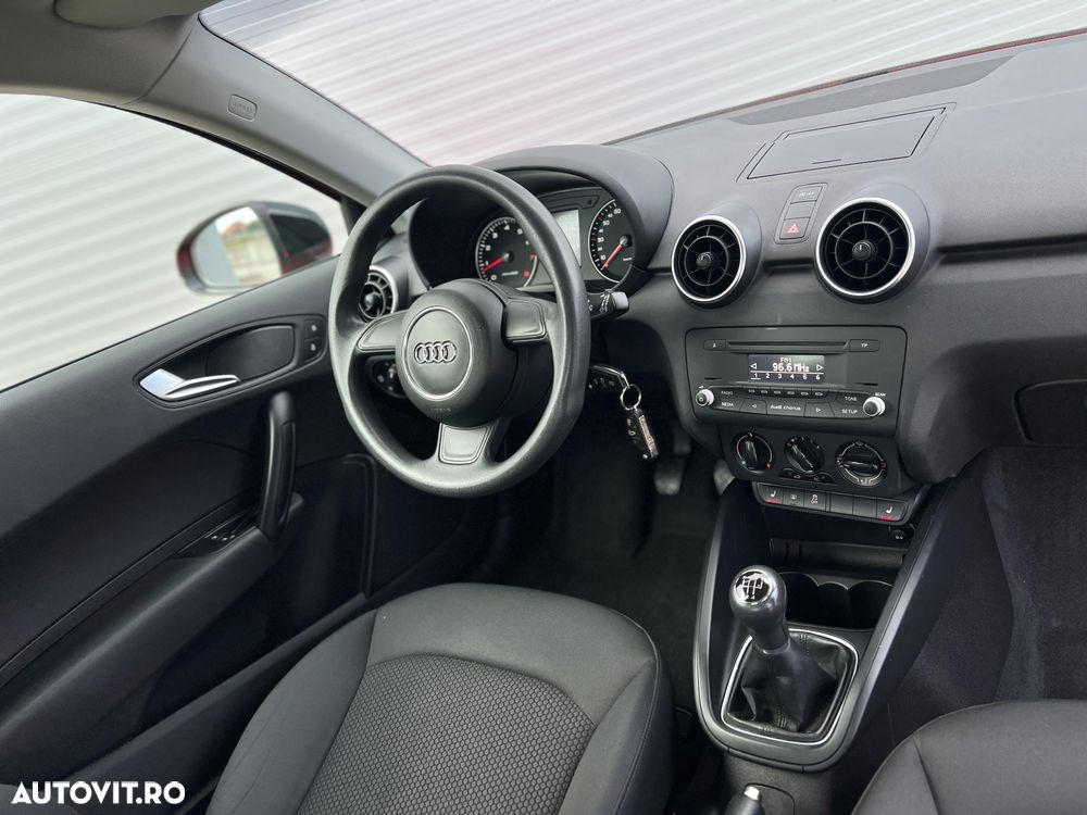 Audi A1 1.2 TFSI Sportback Attraction - 9