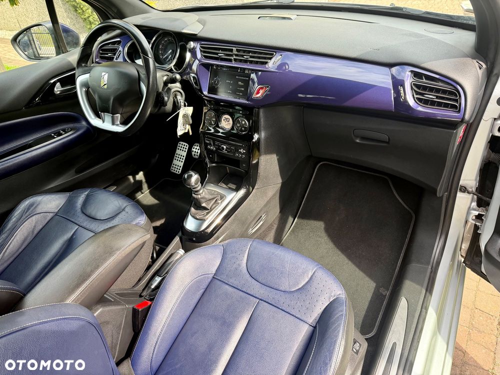 Citroën DS3 THP 155 SportChic - 11